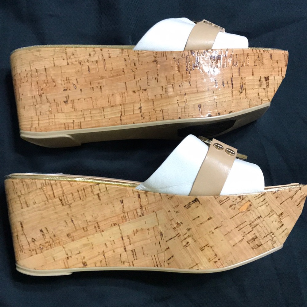 Lightly used Donald Pliner DMSX ** shoe sale ** - Picture 5 of 8